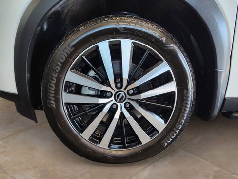 Certified 2023 Nissan Pathfinder Platinum w/ Lighting Package (N93) image 33