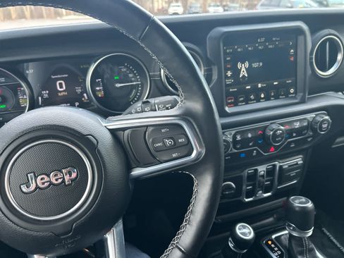 Used 2023 Jeep Wrangler Sahara w/ Cold Weather Group image 39