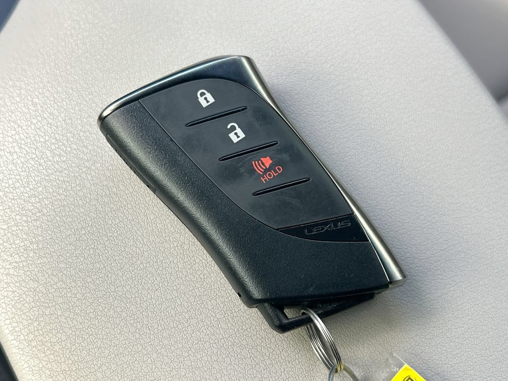 Used 2024 Lexus UX 250h FWD image 21