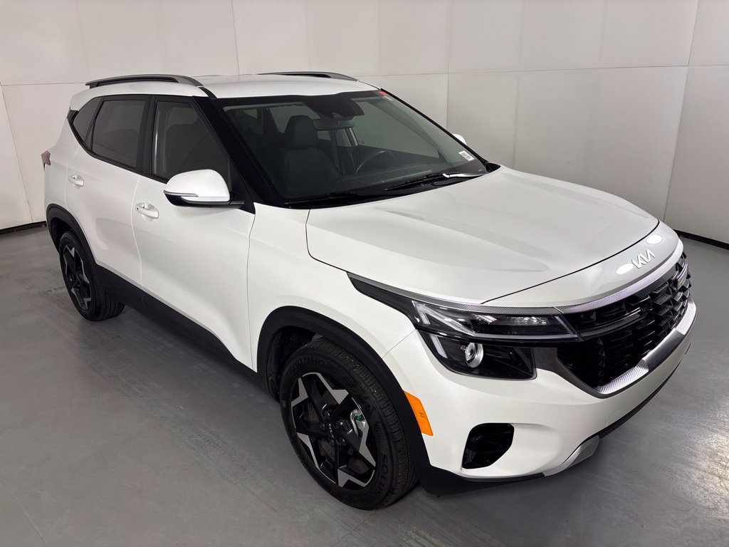 Used 2025 Kia Seltos S FWD image 2