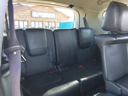 Used 2017 Nissan Armada Platinum AWD/4WD image 39