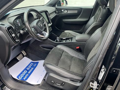 Used 2019 Volvo XC40 T5 R-Design AWD/4WD image 7
