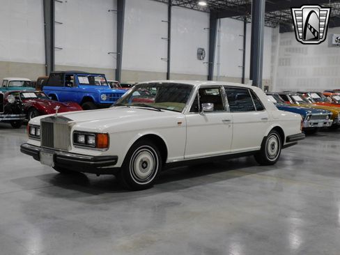 Used 1986 Rolls-Royce Silver Spur image 2