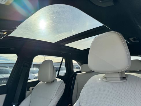 Certified 2025 Mercedes-Benz GLC 300 4MATIC image 15