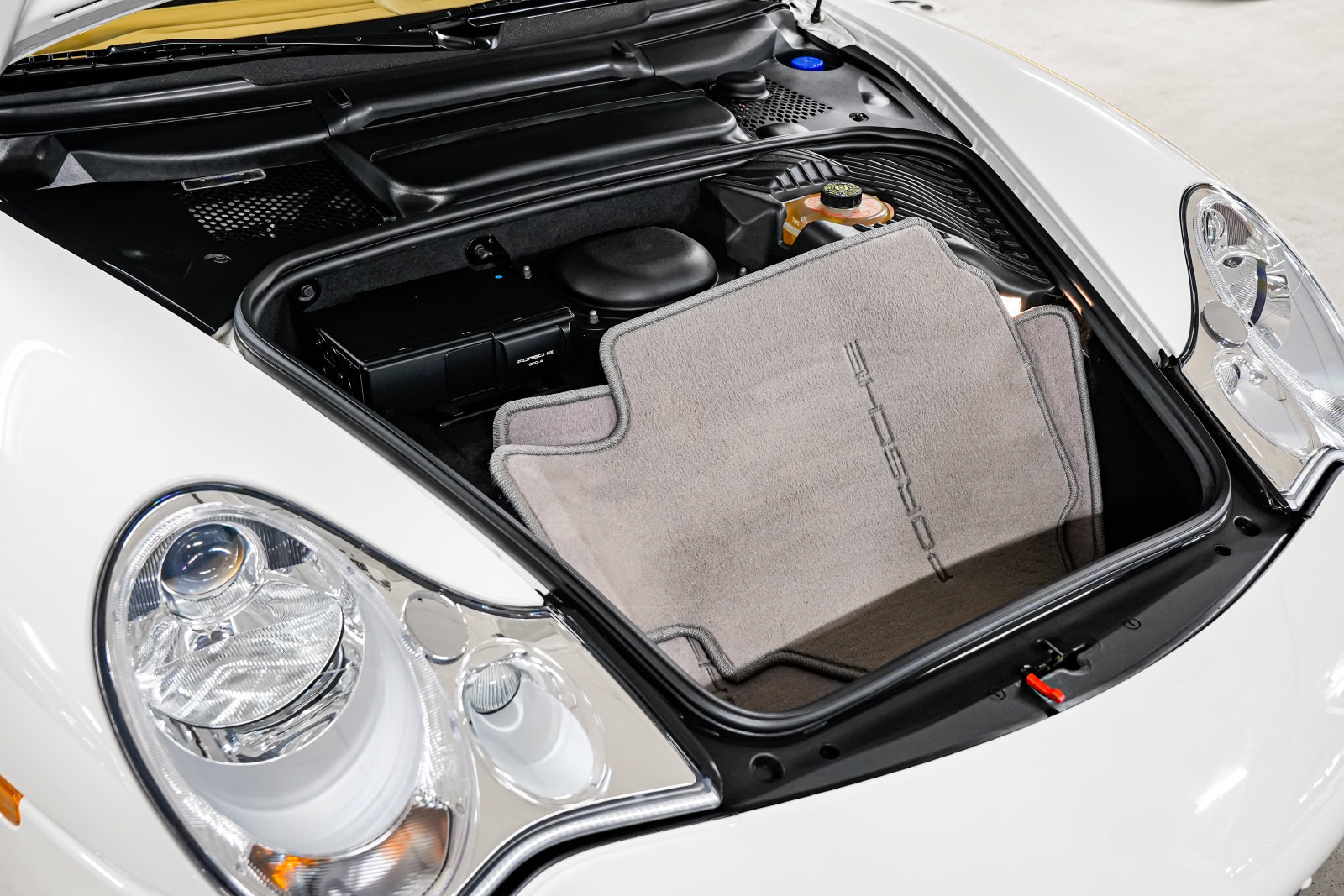 Used 2005 Porsche 911 Turbo S AWD/4WD image 40
