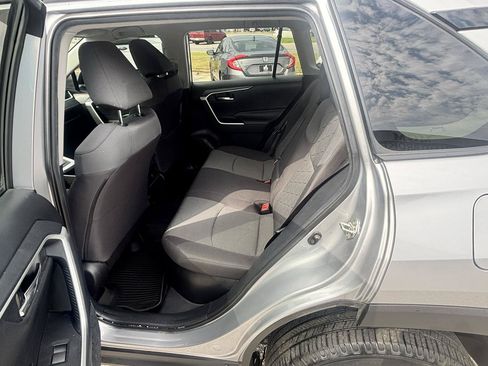 Used 2020 Toyota RAV4 XLE AWD/4WD image 51