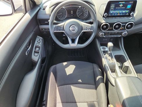 Used 2023 Nissan Sentra SV FWD image 12