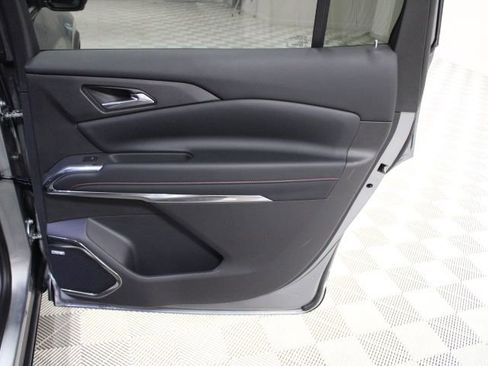 New 2026 Chevrolet Traverse Z71 w/ Enhanced Driving Package AWD/4WD image 28