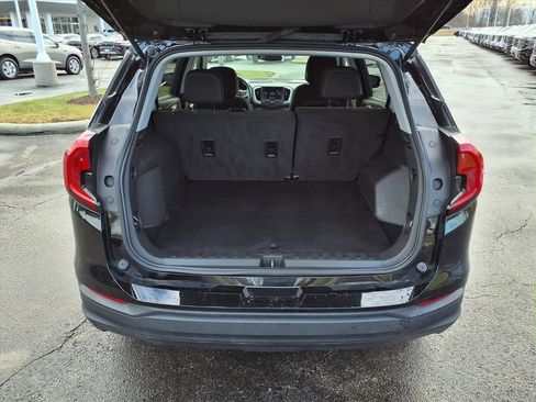 Certified 2022 GMC Terrain SLE image 28