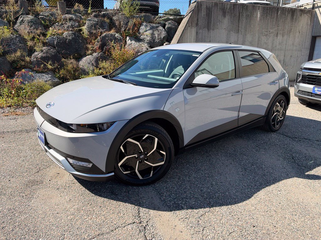 Certified 2024 Hyundai Ioniq 5 SEL AWD/4WD image 2