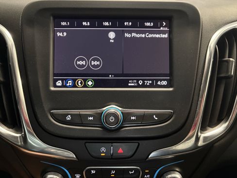 Used 2022 Chevrolet Equinox LT FWD image 12