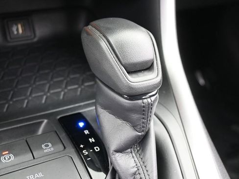 Used 2024 Toyota RAV4 LE AWD/4WD image 19