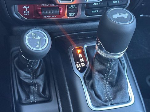 New 2026 Jeep Wrangler Unlimited Rubicon w/ Safety Group image 19