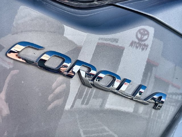 Used 2026 Toyota Corolla SE FWD image 40