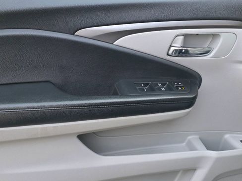 Used 2016 Honda Pilot EX-L image 29