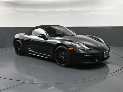 Certified 2024 Porsche 718 Boxster w/ Premium Package RWD image 10