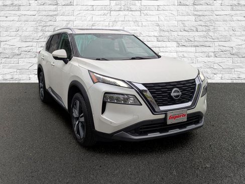 Used 2023 Nissan Rogue SL w/ SL Premium Package image 5