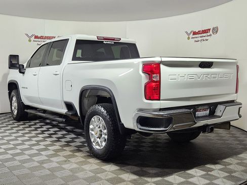 Used 2021 Chevrolet Silverado 2500 LT w/ Z71 Off-Road Package image 4