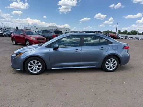 Used 2024 Toyota Corolla LE FWD image 2
