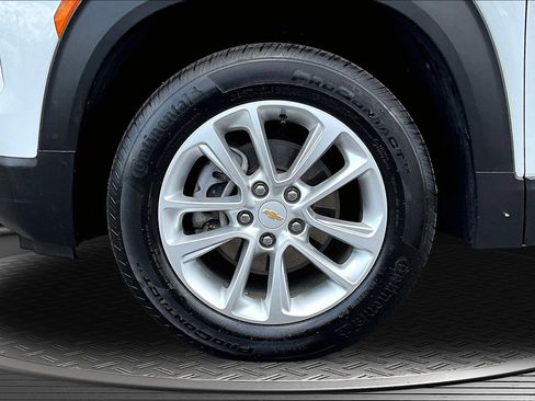 Used 2024 Chevrolet TrailBlazer LS w/ LS Convenience Package AWD/4WD image 24