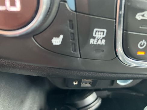 Used 2021 Chevrolet Traverse RS AWD/4WD image 22