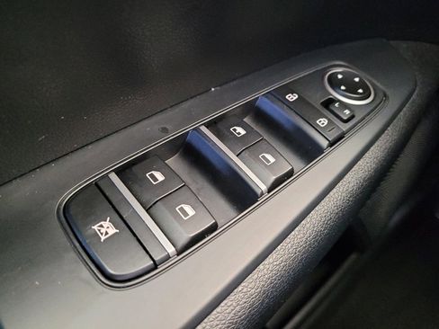 Used 2020 Kia Forte LXS FWD image 27