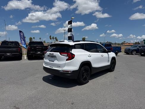 Used 2022 GMC Terrain AT4 w/ Tech Package AWD/4WD image 5