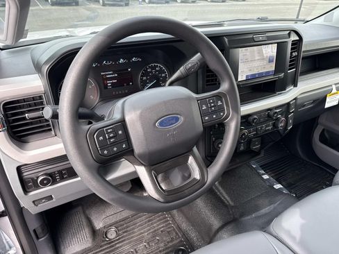 New 2026 Ford F550 4x4 Crew Cab image 13