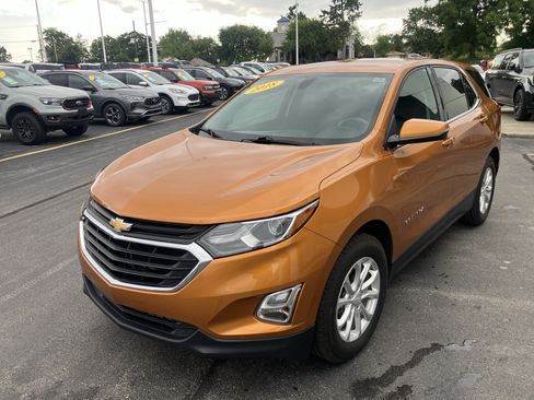 Used 2018 Chevrolet Equinox LT FWD image 3