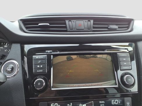 Used 2020 Nissan Rogue SV AWD/4WD image 20