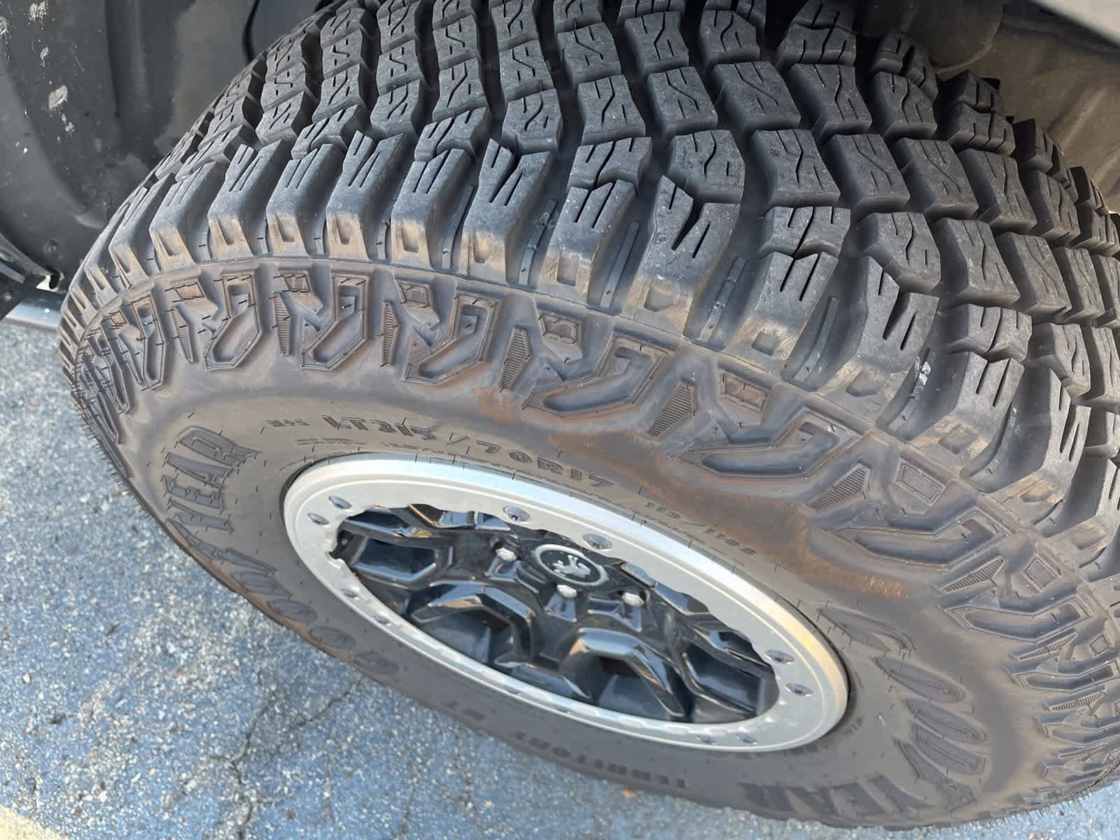 Used 2022 Ford Bronco Black Diamond w/ Sasquatch Package AWD/4WD image 9