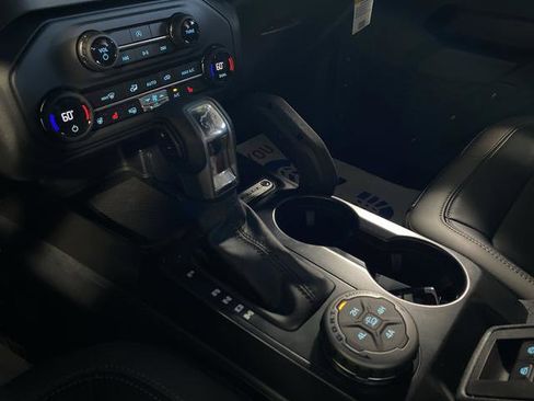 New 2025 Ford Bronco Outer Banks w/ Sasquatch Package image 19