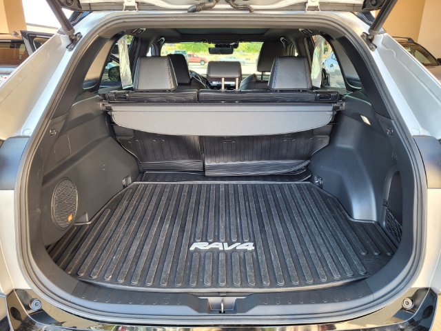 Certified 2023 Toyota RAV4 XSE AWD/4WD image 33