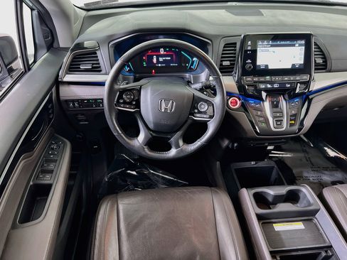 Used 2018 Honda Odyssey Elite image 23