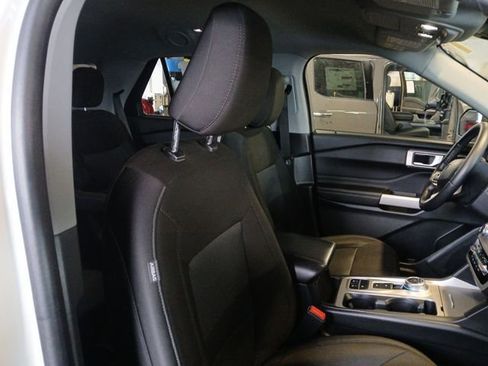 Certified 2023 Ford Explorer XLT image 52