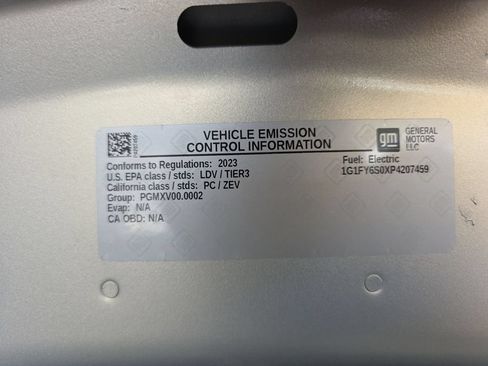 Used 2023 Chevrolet Bolt EUV LT FWD image 36