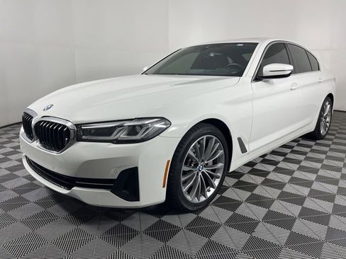 Used 2023 BMW 530i w/ Convenience Package RWD image 6
