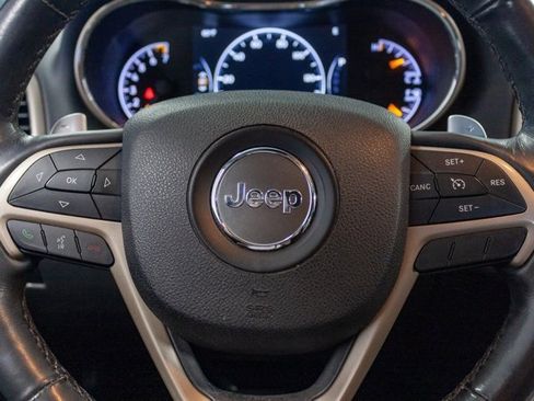 Used 2015 Jeep Grand Cherokee Limited image 24