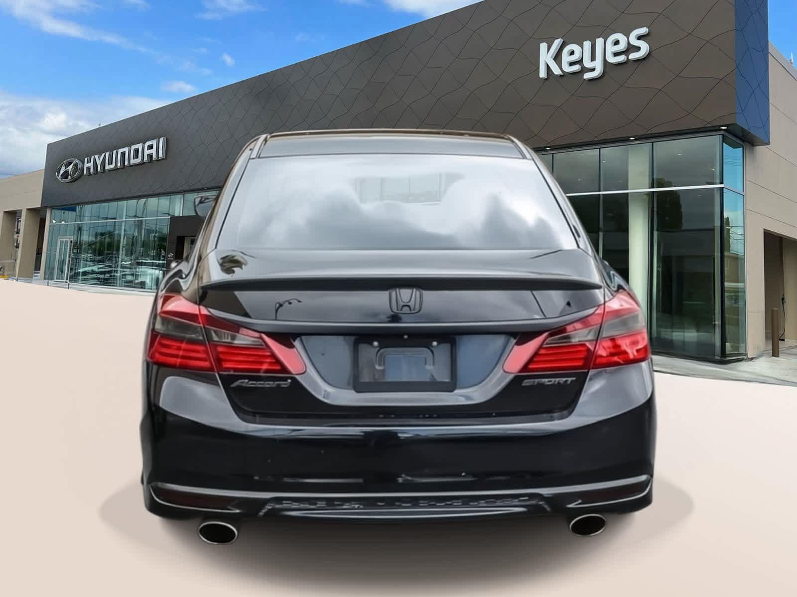 Used 2017 Honda Accord Sport image 6
