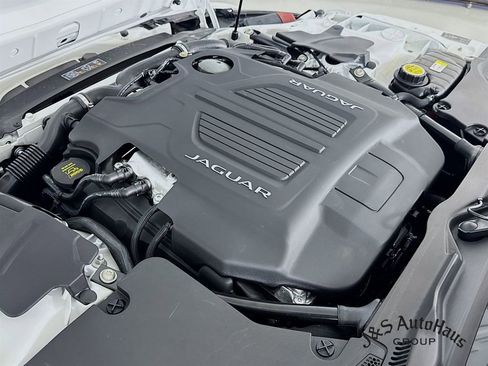 Used 2021 Jaguar F-TYPE R image 37