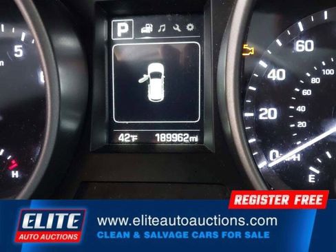 Used 2018 Hyundai Santa Fe Sport w/ 2.4L Value Package 02 image 30