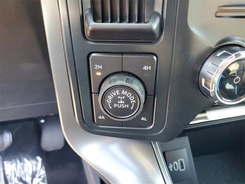 New 2025 Ford F150 Lariat w/ Equipment Group 501A Mid image 21