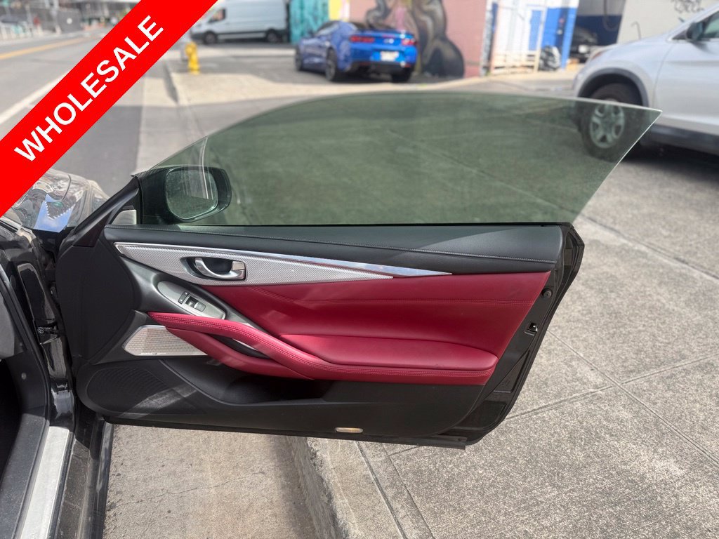 Used 2017 INFINITI Q60 Red Sport 400 RWD image 9