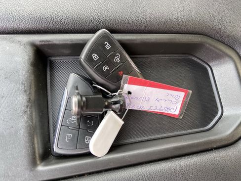 Used 2023 Chevrolet Silverado 1500 LT image 49