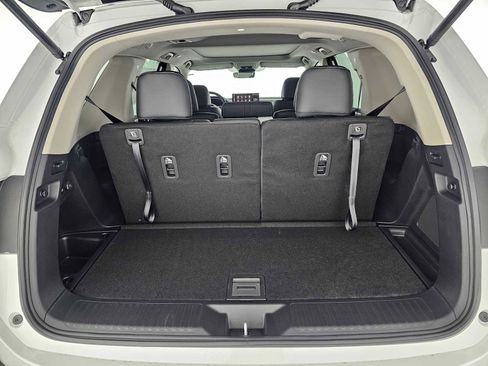 New 2026 Honda Pilot Touring image 15