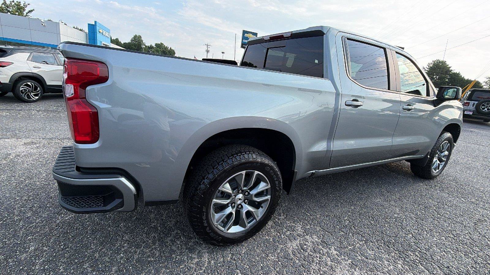 New 2026 Chevrolet Silverado 1500 RST AWD/4WD image 8