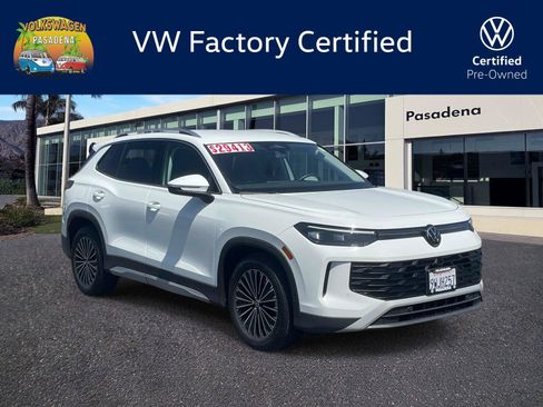 Certified 2026 Volkswagen Tiguan S w/ 18" Wheel Package FWD image 1