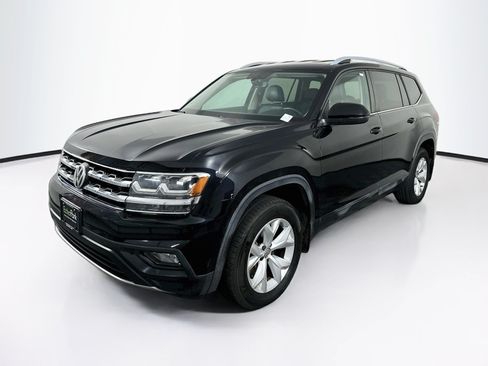 Used 2019 Volkswagen Atlas SE w/ Towing Package FWD image 3