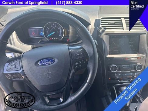 Used 2019 Ford Explorer XLT w/ Equipment Group 202A AWD/4WD image 11