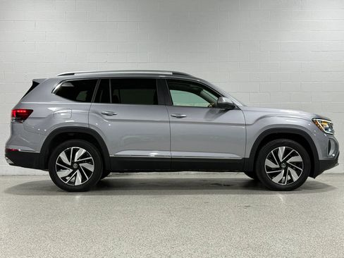 Used 2024 Volkswagen Atlas SEL AWD/4WD image 5